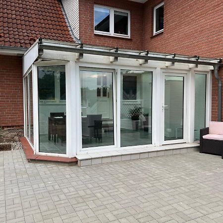Familienfreundliche Ferienwohnung Mit Wintergarten Badow Exterior photo